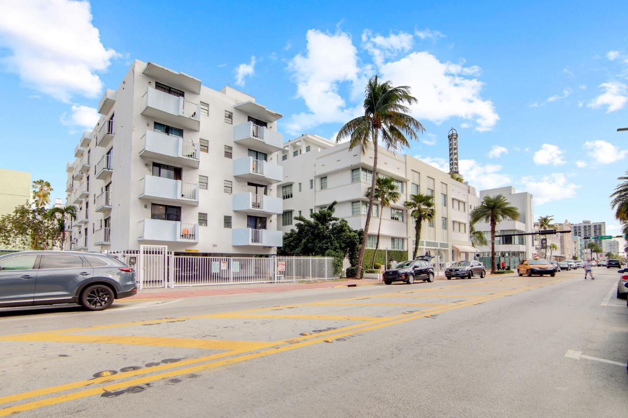 2b/2b, Free Parking, South Beach, 1 Block 2 Apartamento